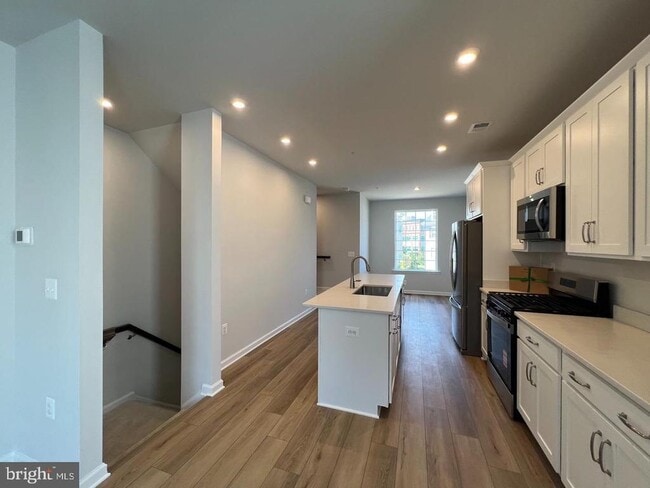 Photo - 8269 Knight Station Way