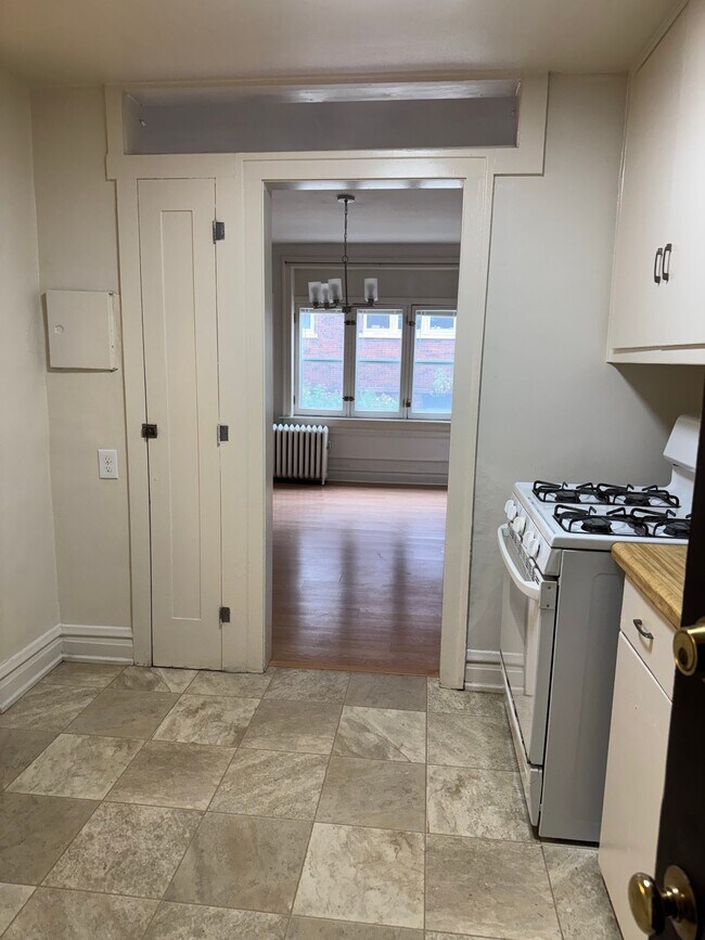 Photo - 2218 N Summit Ave Unit 101
