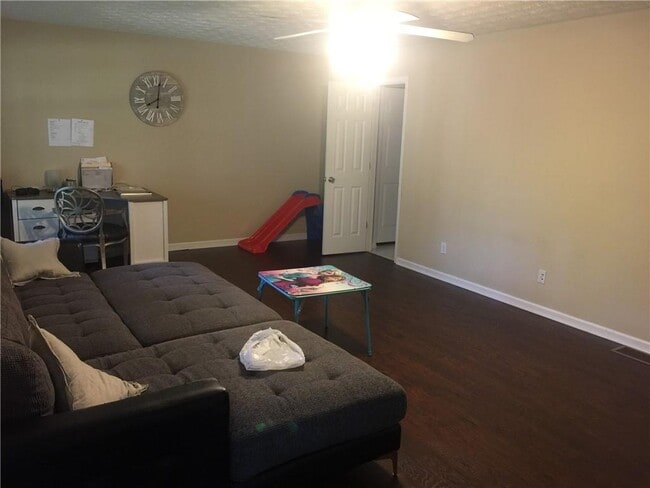 Photo - 5516 Pinedale Cir