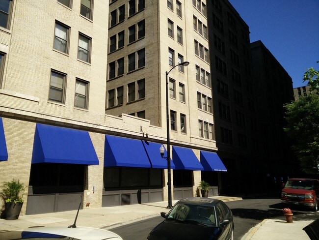Photo - 640 S Federal St Unit 403