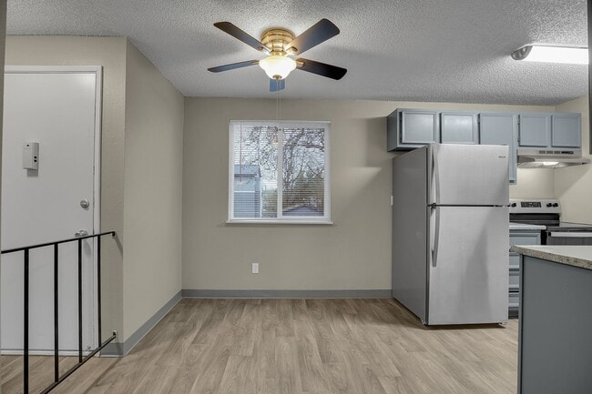 Lynmarie Apartments