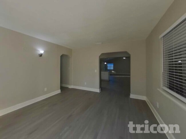 Photo - 11975 Cornelius St