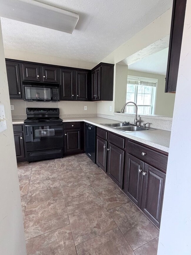 Photo - 1354 Meadow Glen Rd