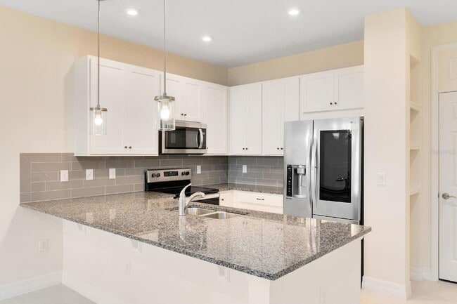 2232 Centerra Loop