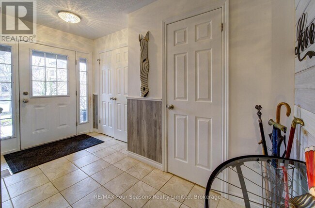 Photo - 9 Brooke Ave