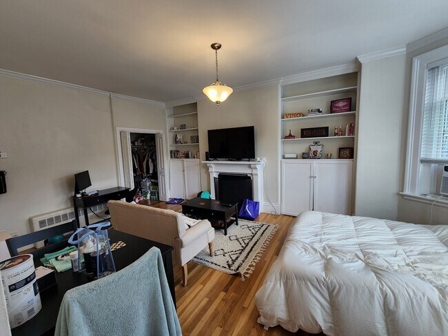 Photo - 387 Marlborough St Unit 7