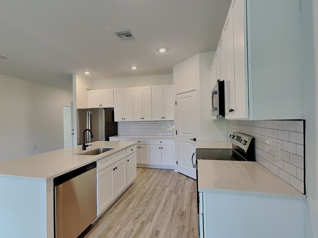 Photo - 1125 Highlands Rd