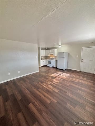 Photo - 7121 Utica St