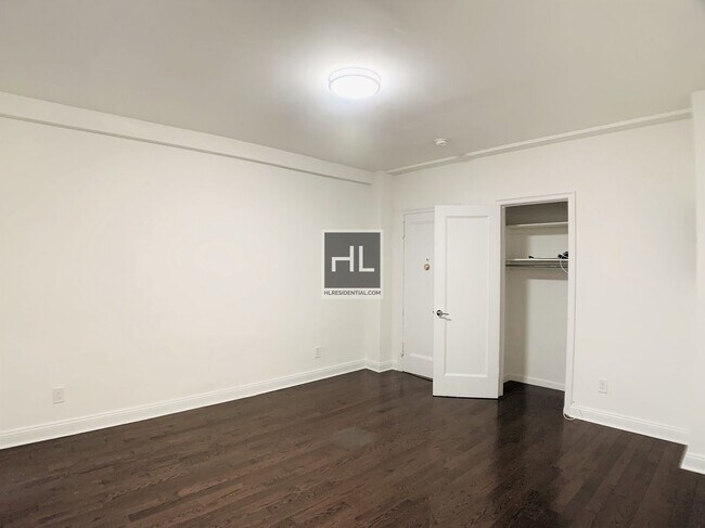 Photo - EAST 46 STREET Unit 4M