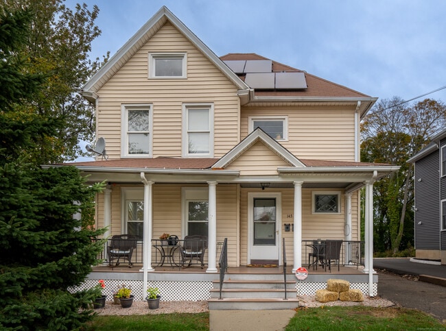 Photo - 145 Main St