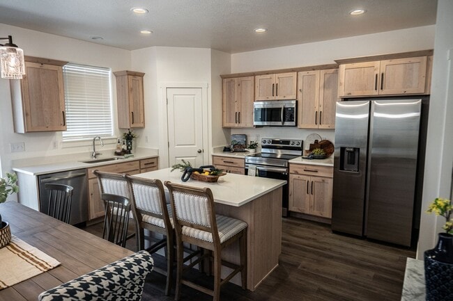 Photo - Brand New Luxury 3 Bedroom 2.5 Bath with Office & Family Room for Rent Richmond, Utah