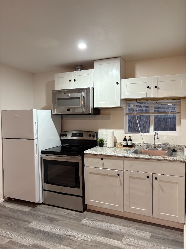 Photo - 4346 Keeler Ave