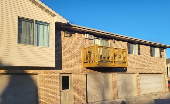 Photo - Redstone Trails