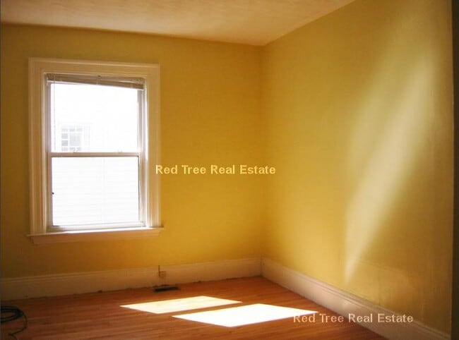 12 Verndale St Unit 6-beds 3-bathU1