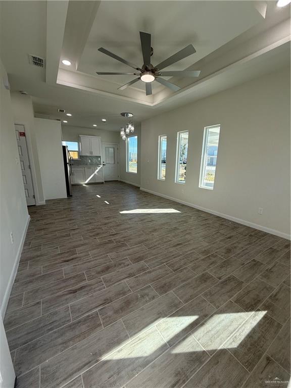 Photo - 10 10th St Unidad 1