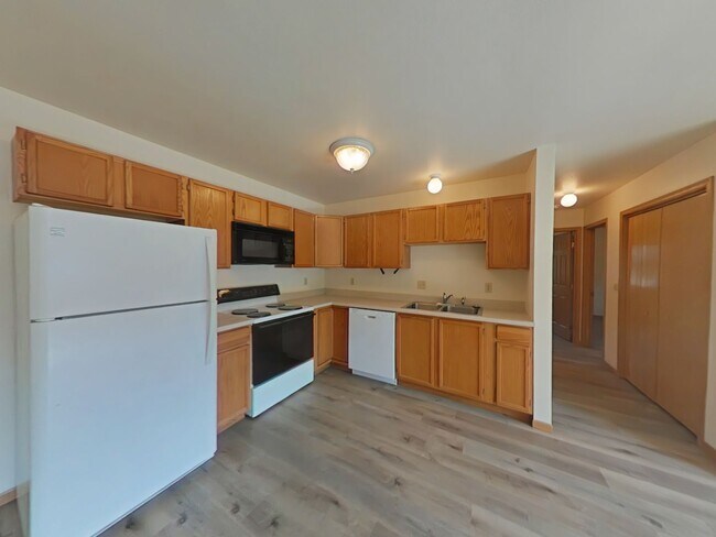 Photo - Beautiful 2 bedroom apartment with attached garage! Unit B