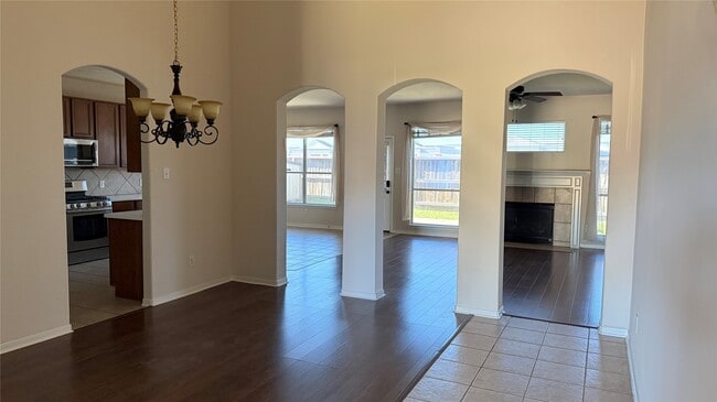 Photo - 2107 Auburn Vale St