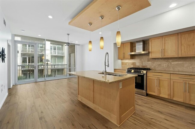 Photo - 1600 Barton Springs Rd Condominio Unidad 5202