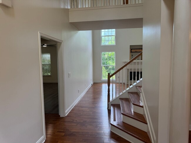 Photo - Brentwood 4BR Home