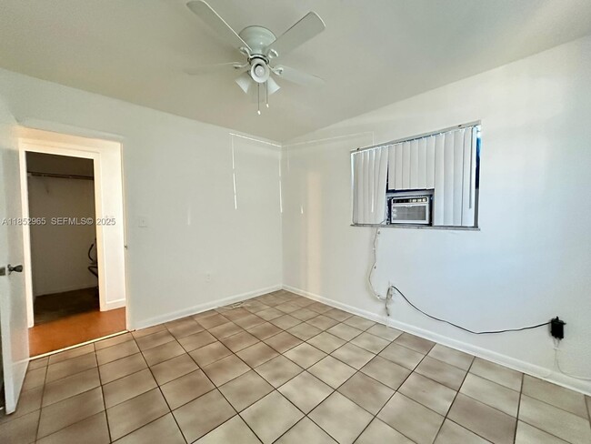 Photo - 1942 Thomas St