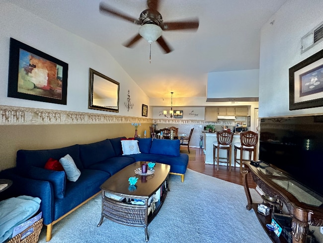 Photo - 4700 St Croix Ln Unit 335