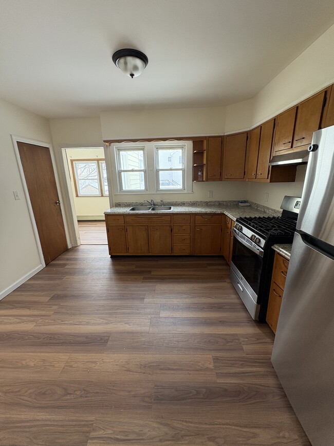 Photo - 19 Spring St