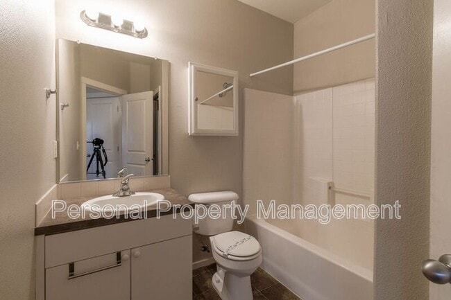 Photo - 118 S Main Ave