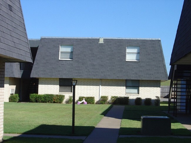 Green West Apartments - Green West Apartments