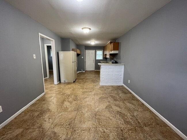 Photo - Two Bedrooms 1 Bath Unit at Sunnyside Duplexes