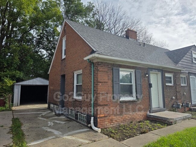 20105 Moross Rd