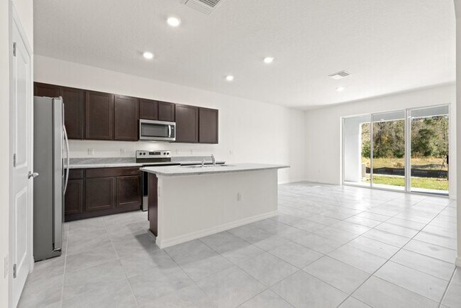 Photo - Like New Townhome in Union Park!