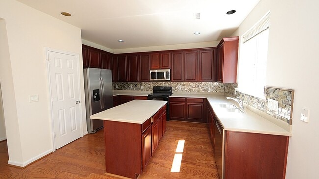 Photo - Spacious Home in Superb Cary Location *Amb...