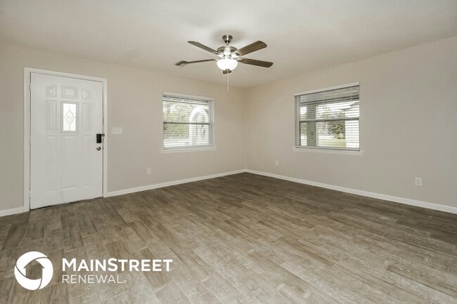 Photo - 2065 West Pkwy