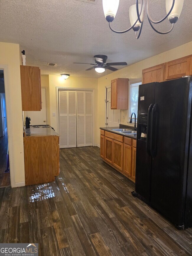 Photo - 419 Chamlee Dr