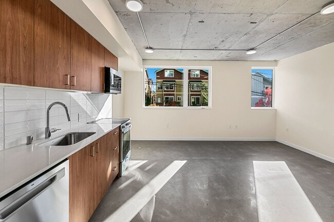 Photo - Fremont View: Modern Classic Collection