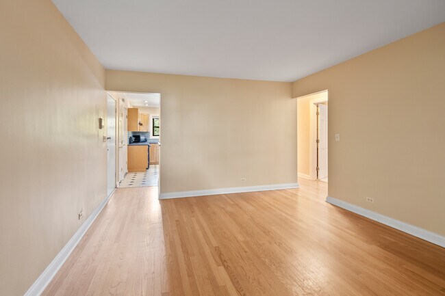 Photo - 503 Sheridan Rd