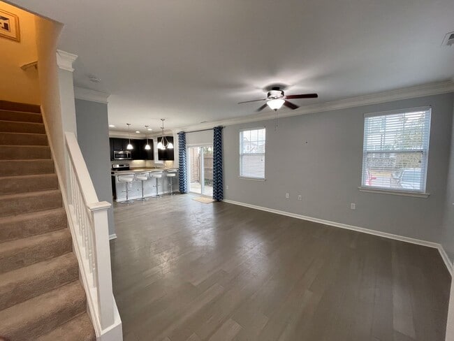 Photo - 4120 Clarendon Wy