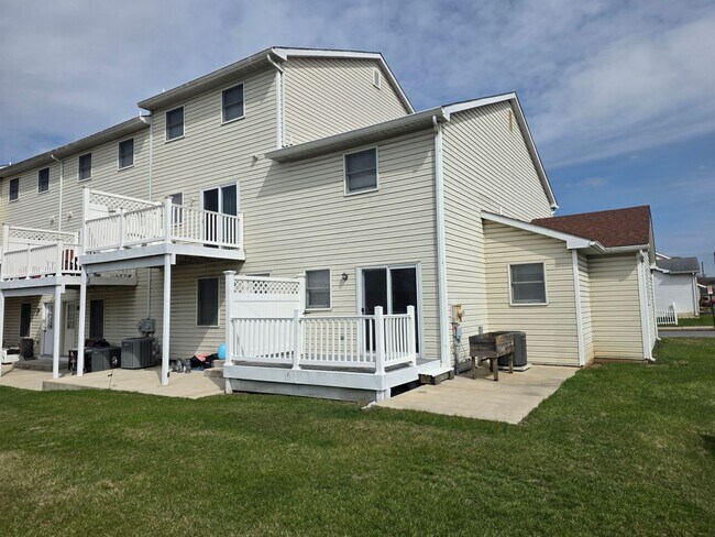 Photo - End Unit 2 Bedroom