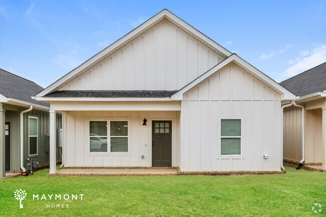 Building Photo - Spacious 3-Bedroom Home in Lamarche Cottages