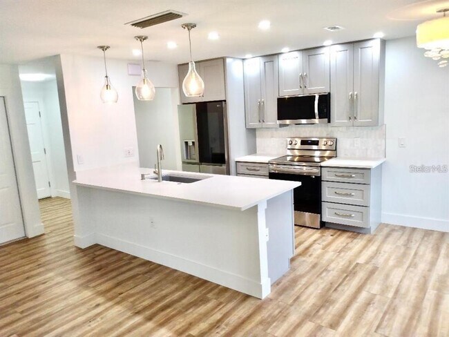 Photo - 4230 Shady Oaks Ct