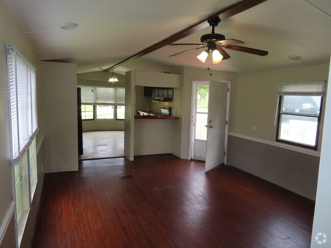 Building Photo - 125 Oklahoma Ave Rental