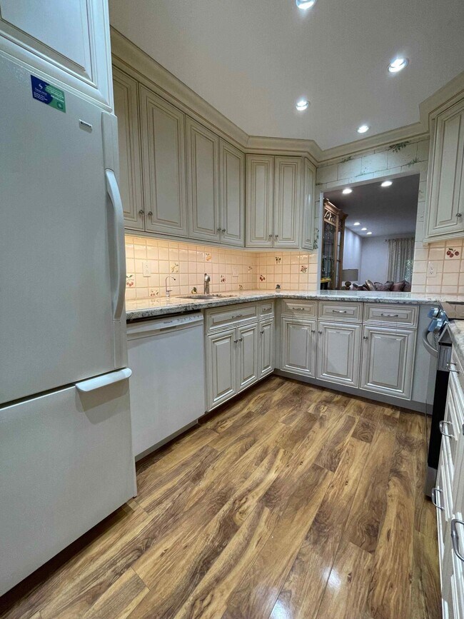 Photo - 5264 Privet Pl Condo Unit B