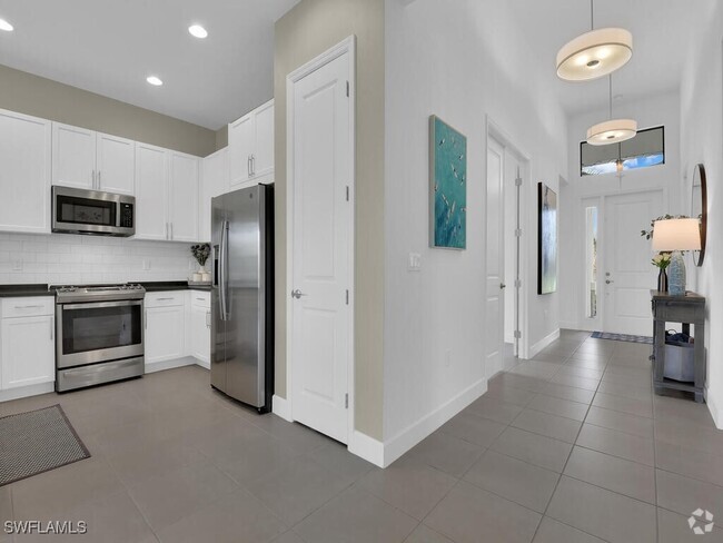 Building Photo - 12814 Woodbury Dr Rental