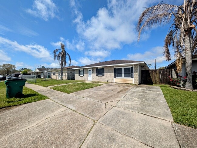 Building Photo - 2528 Joy Ann Dr Rental