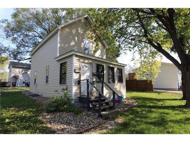 Photo - 503 8th St NE Townhome