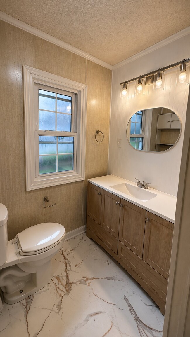 Photo - 1104 K St