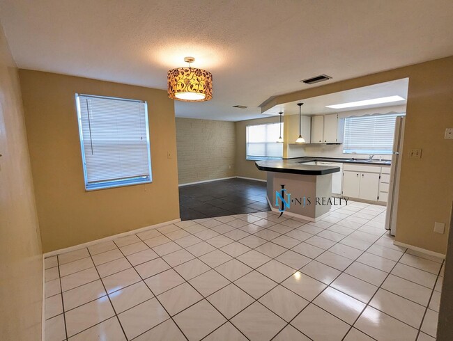 3136 Pinon Dr