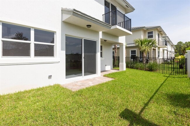 Photo - 6990 Pines Cir
