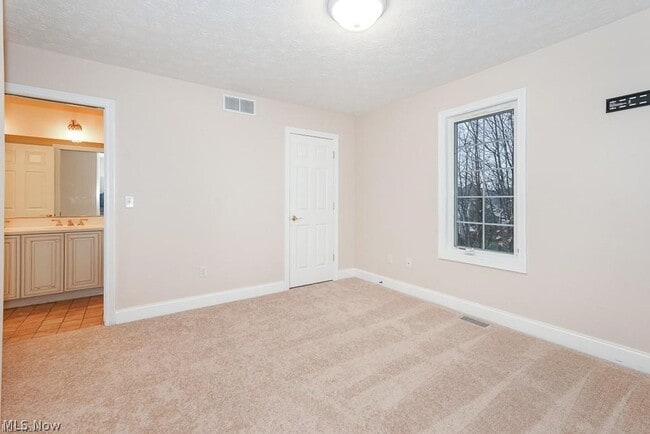 Photo - 3729 Edgehill Dr