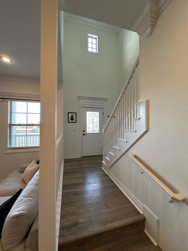 Photo - 571 N Rupple Rd